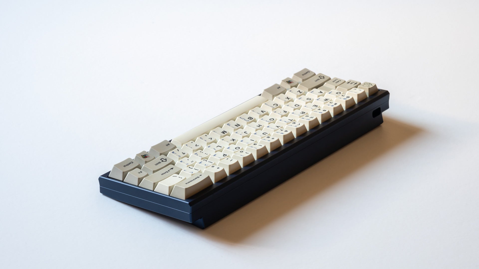 Petals-Sixty-Mechanical-Keyboard-8