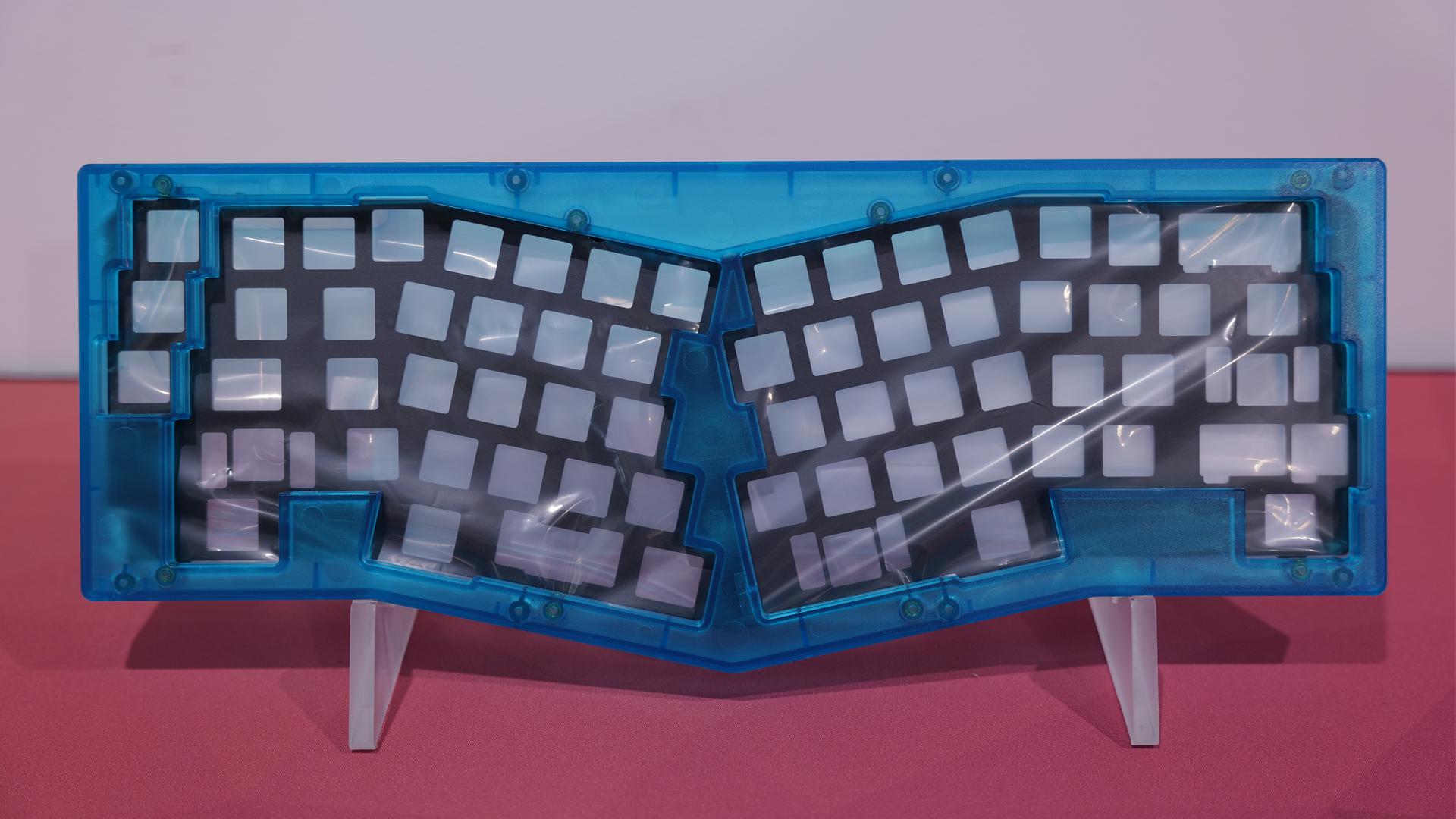 Praxis-IM-Mechanical-Keyboard-2